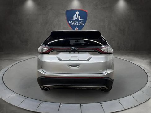 Used 2017 Ford Edge Titanium FWD image 4