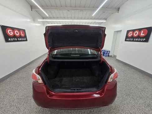 Used 2013 Nissan Altima 3.5 SL w/ Technology Pkg FWD image 19