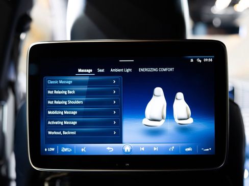 Used 2025 Mercedes-Benz Maybach GLS 600 4MATIC image 46