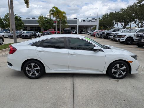 Used 2020 Honda Civic LX image 3
