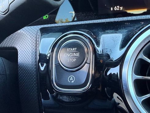 Used 2023 Mercedes-Benz CLA 250 image 35