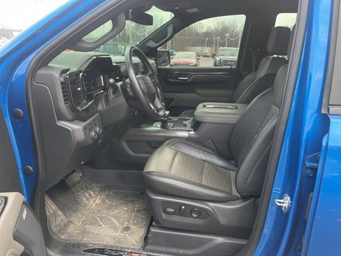 Used 2022 Chevrolet Silverado 1500 ZR2 image 6