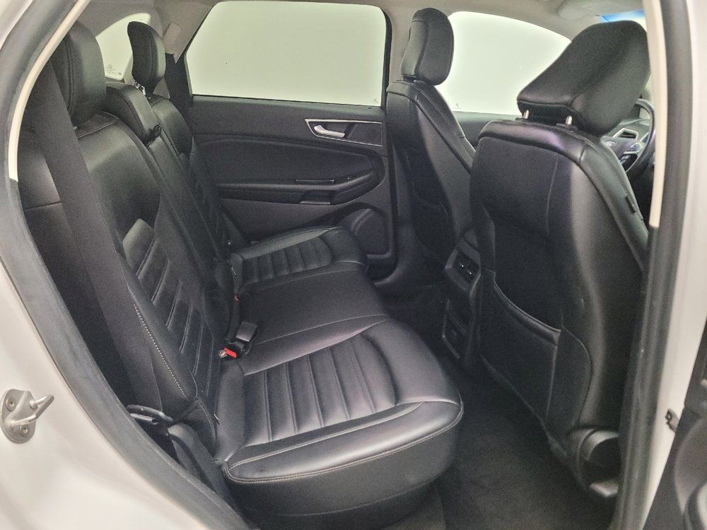 Used 2020 Ford Edge SEL FWD image 19
