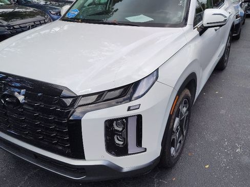 Used 2025 Hyundai Palisade Limited image 1