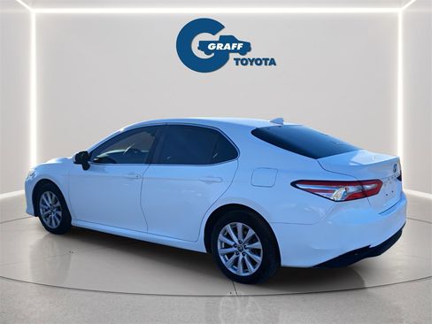 Used 2020 Toyota Camry LE image 13