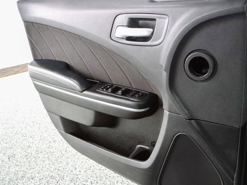 Used 2022 Dodge Charger SXT image 21