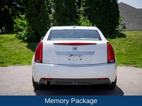 Used 2011 Cadillac CTS Luxury RWD image 6