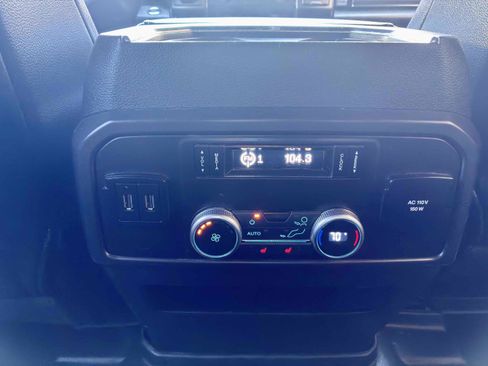 Used 2019 Ford Expedition Limited w/ Equipment Group 301A AWD/4WD image 45