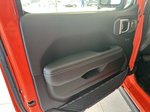 Used 2020 Jeep Wrangler Unlimited Rubicon w/ Dual Top Group image 13