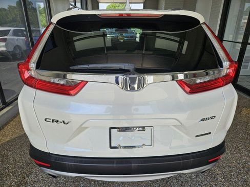 Used 2018 Honda CR-V Touring image 3