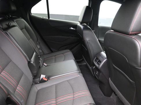 Used 2024 Chevrolet Equinox RS image 8
