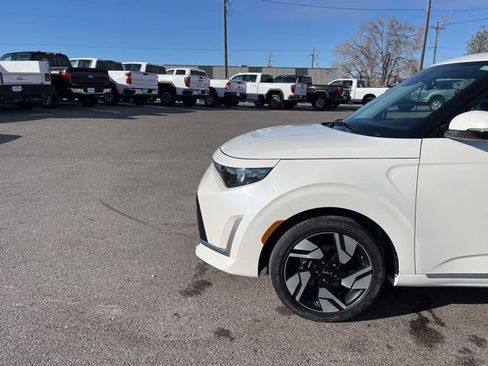 Used 2023 Kia Soul GT-Line FWD image 4
