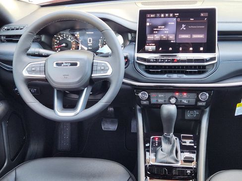 New 2026 Jeep Compass Latitude AWD/4WD image 23