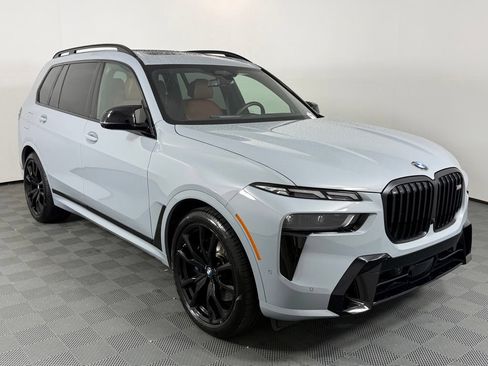 Used 2026 BMW X7 M60i AWD/4WD image 9