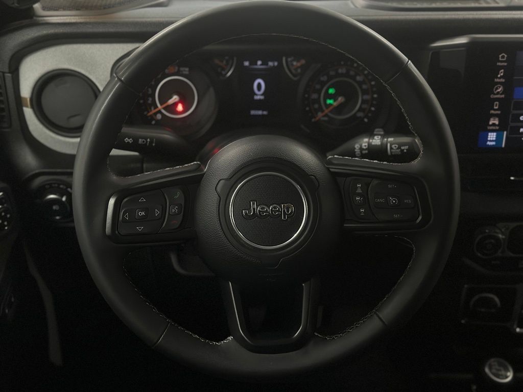 Used 2025 Jeep Wrangler Unlimited Sport AWD/4WD image 4