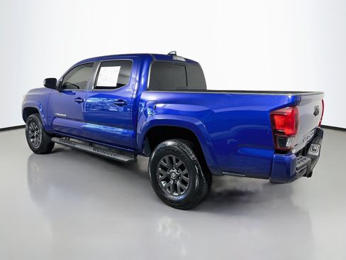 Used 2022 Toyota Tacoma SR5 w/ Technology Package RWD image 8