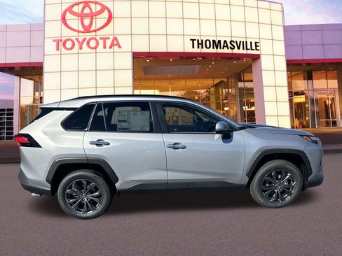 New 2025 Toyota RAV4 Limited w/ Advanced Technology Package AWD/4WD image 4