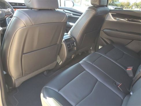 Used 2025 Cadillac XT5 Premium Luxury image 30
