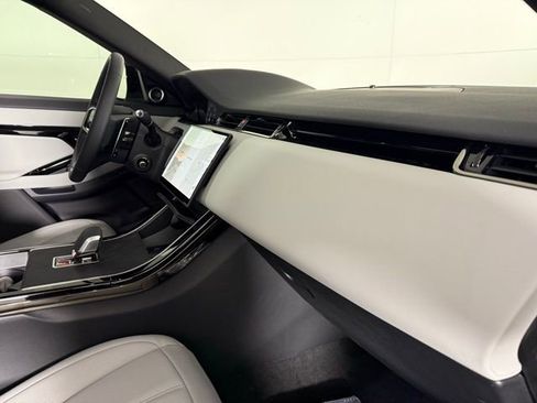 Used 2026 Land Rover Range Rover Evoque S image 34