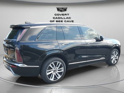 New 2026 Cadillac Vistiq Luxury image 10