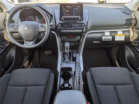 New 2025 Mitsubishi Eclipse Cross LE image 15