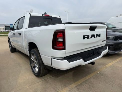 New 2026 RAM 1500 Express image 15