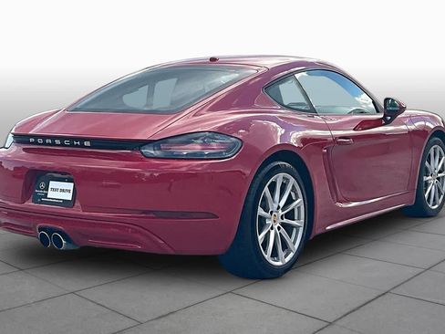 Used 2019 Porsche 718 Cayman RWD image 12