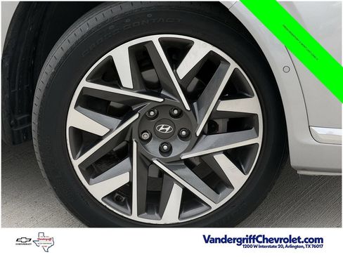 Used 2022 Hyundai Santa Fe Calligraphy w/ Cargo Package AWD/4WD image 9