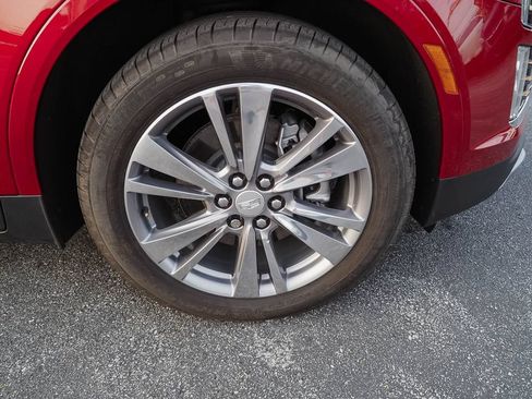 Certified 2025 Cadillac XT5 Premium Luxury FWD image 39