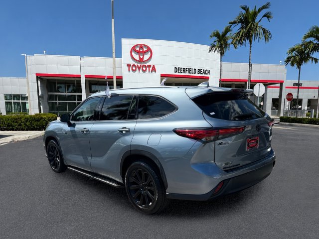 Certified 2022 Toyota Highlander XLE FWD image 5