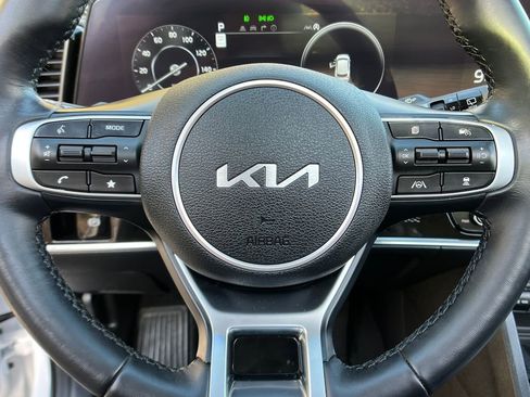 Used 2023 Kia Sportage SX image 14