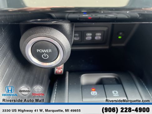 Used 2024 Toyota Venza Nightshade image 18