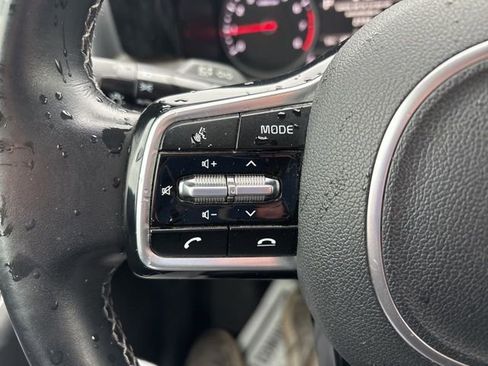 Certified 2022 Kia Sorento S image 17