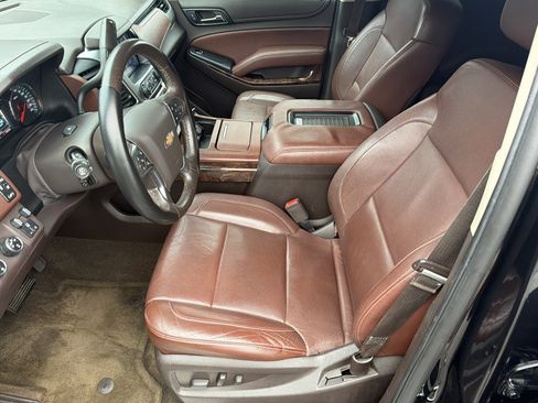 Used 2015 Chevrolet Suburban LTZ image 9