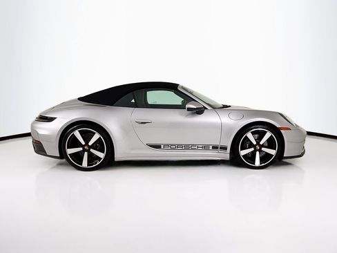 Certified 2025 Porsche 911 Carrera RWD image 8