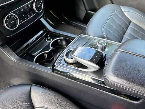 Used 2018 Mercedes-Benz GLE 350 4MATIC image 17