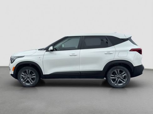 Used 2021 Kia Seltos LX AWD/4WD image 3