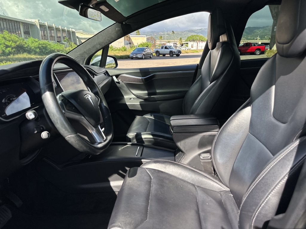 Used 2017 Tesla Model X 75D AWD/4WD image 11
