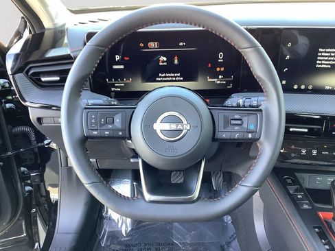 Used 2026 Nissan Kicks SR w/ SR Premium Package image 19