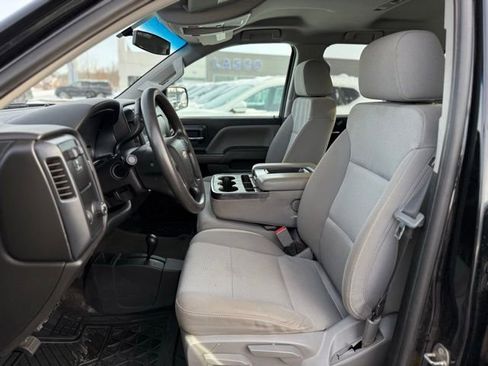 Used 2018 Chevrolet Silverado 1500 W/T image 2