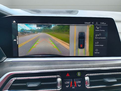 Used 2022 BMW X7 M50i image 20