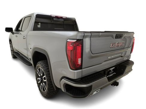 Used 2024 GMC Sierra 1500 AT4 w/ Technology Package AWD/4WD image 11