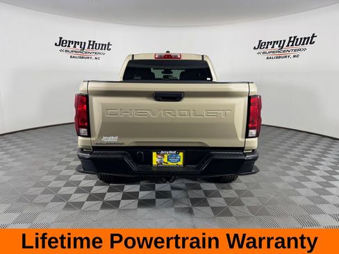 Used 2023 Chevrolet Colorado W/T RWD image 8