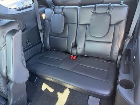 New 2026 Ford Explorer ST-Line w/ ST-Line Street Pack RWD image 12