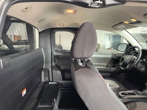 Used 2021 Toyota Tacoma SR image 28