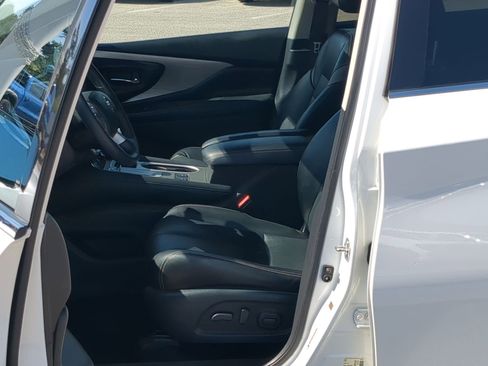 Used 2018 Nissan Murano SL w/ Moonroof Package image 11