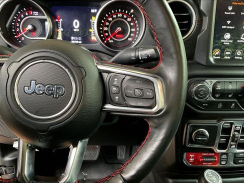 Used 2020 Jeep Gladiator Rubicon AWD/4WD image 13