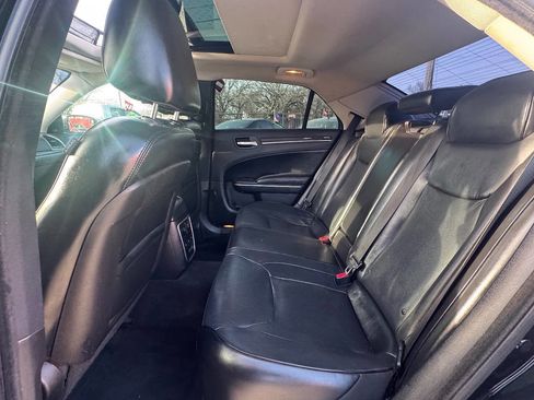 Used 2016 Chrysler 300 C image 13