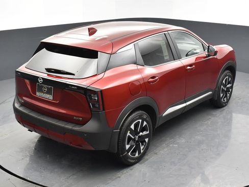 Certified 2025 Nissan Kicks SV image 18