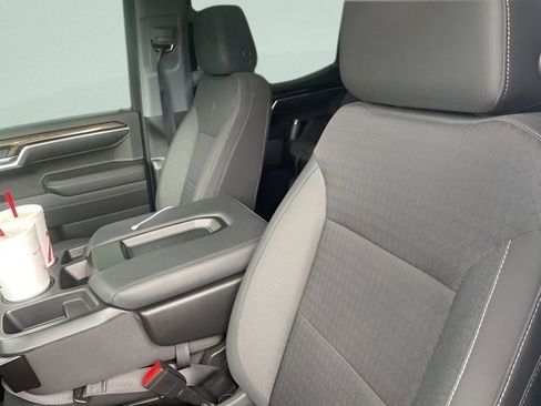 Used 2022 Chevrolet Silverado 1500 LT AWD/4WD image 15
